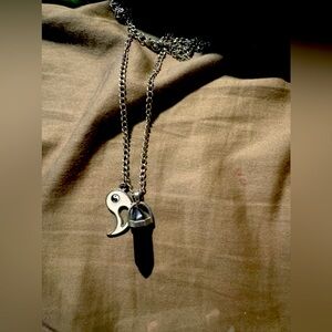 Very beautiful crystal Ying Yang necklace